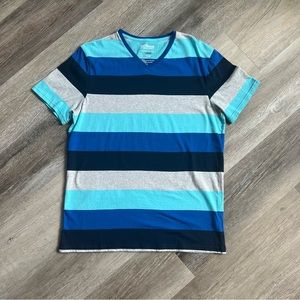 Urban Pipeline striped V tee